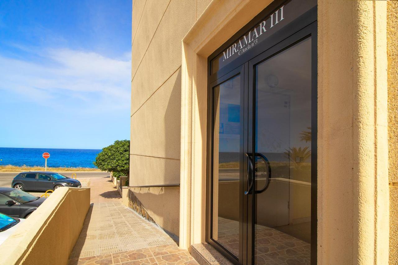 Апартаменты Fantastic Seaview Торевьиа Экстерьер фото